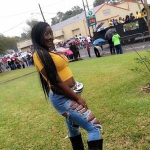 Meet your Posher, Aaronisha